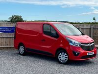 VAUXHALL VIVARO